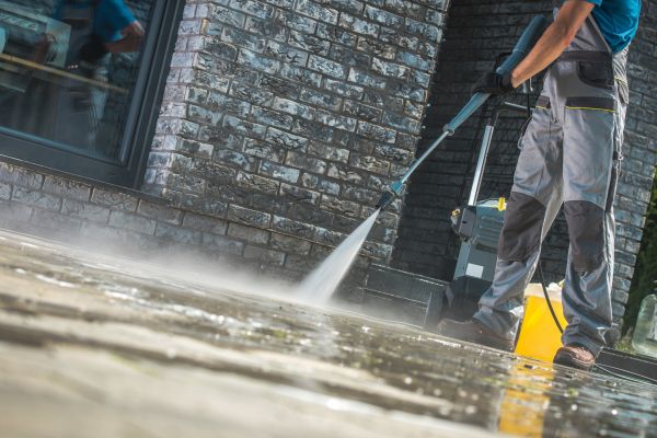 Storefront Pressure Washing in Waukesha