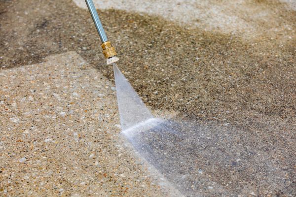 Driveway Pressure Cleaning in Waukesha