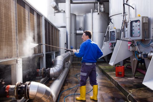 Business Pressure Washing in Waukesha