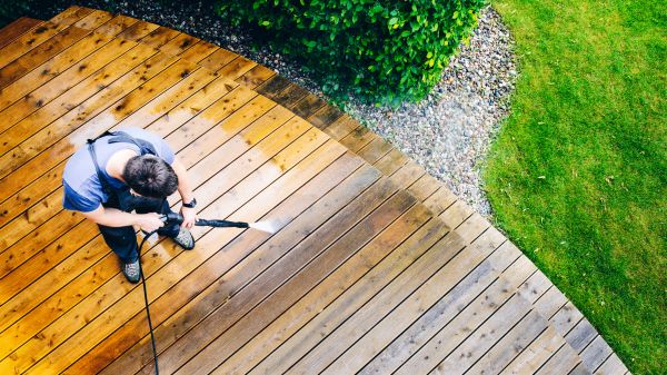 Deck Pressure Cleaning in Waukesha