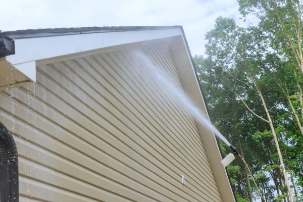 Siding Cleaning Service in Waukesha