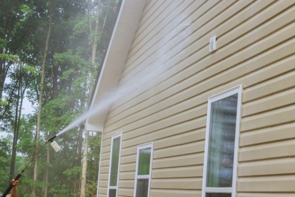 Home Siding Cleaning in Waukesha