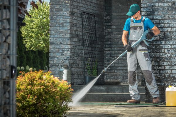Outside House Cleaning in Waukesha