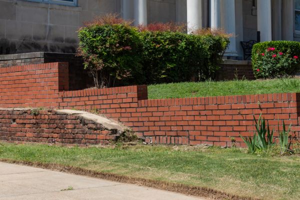 Retaining Wall Cleaning in Waukesha